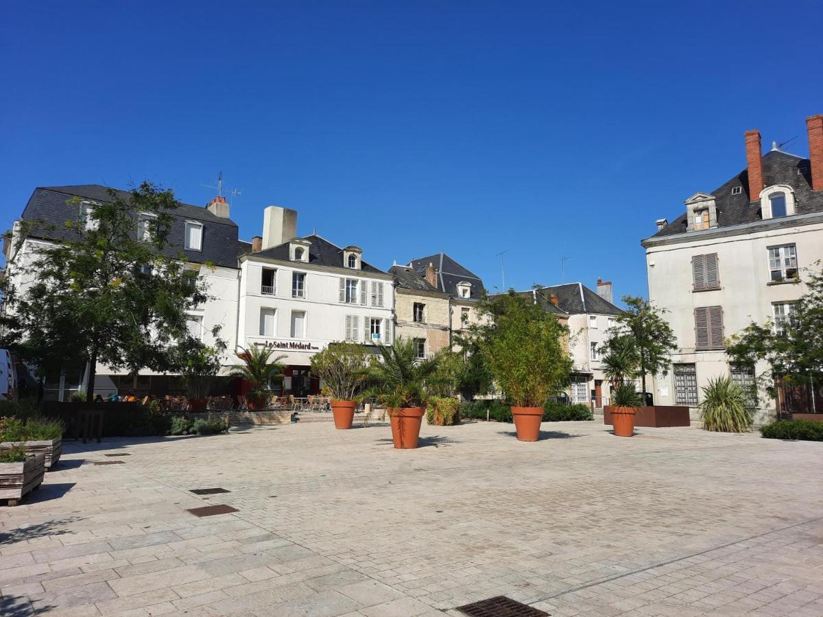 *Appartement Au Bout Du Monde Thouars* Экстерьер фото