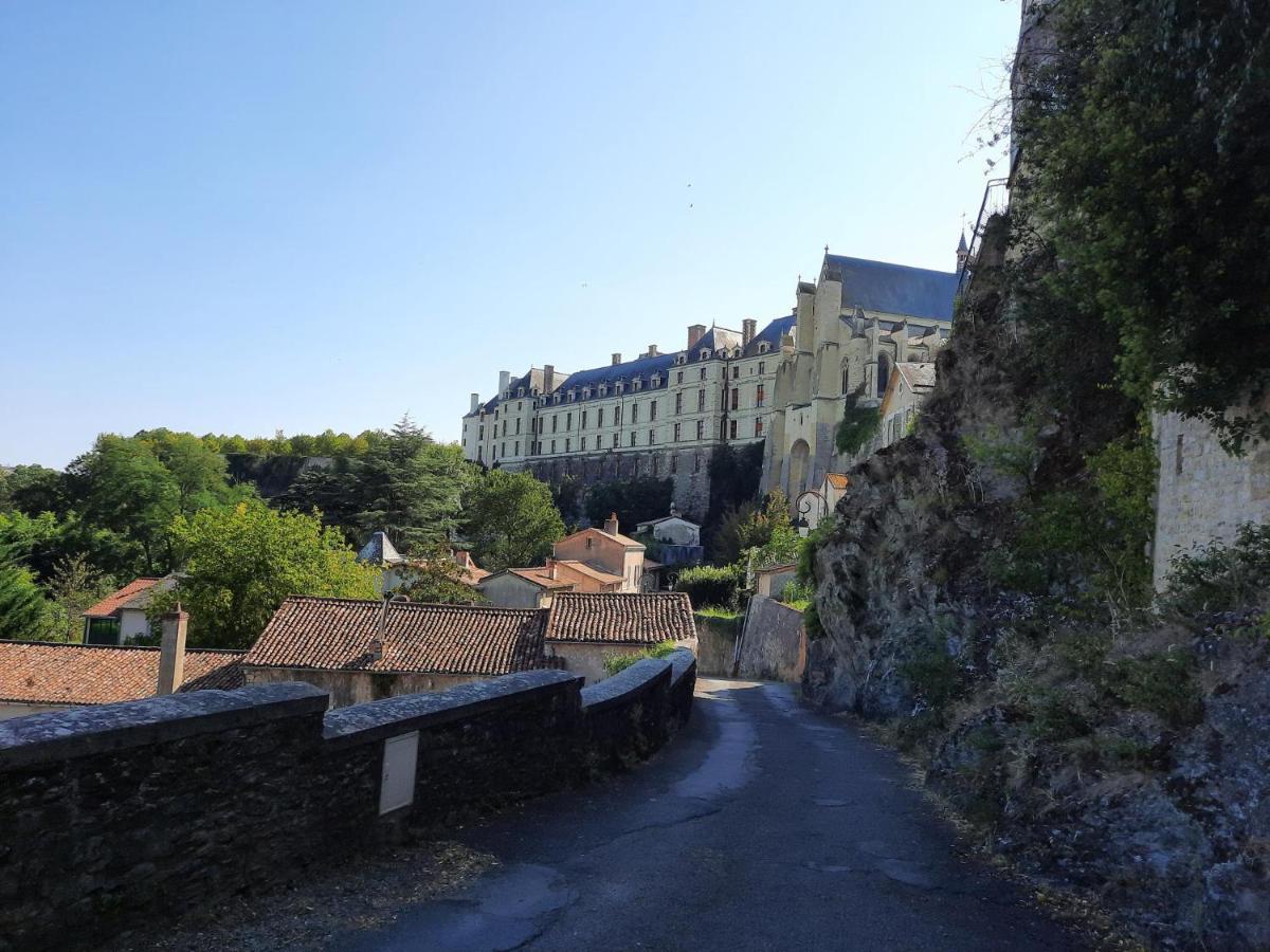 *Appartement Au Bout Du Monde Thouars* Экстерьер фото